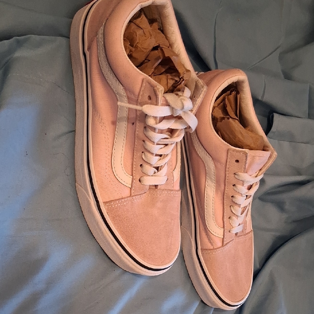 VANS Womens Suede Pink Sneakers